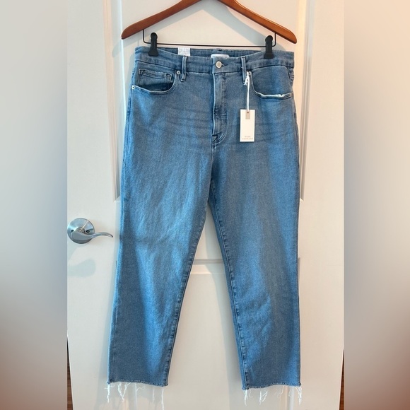 Good American Good Straight Split Back Pockets Jeans - Picture 4 of 16